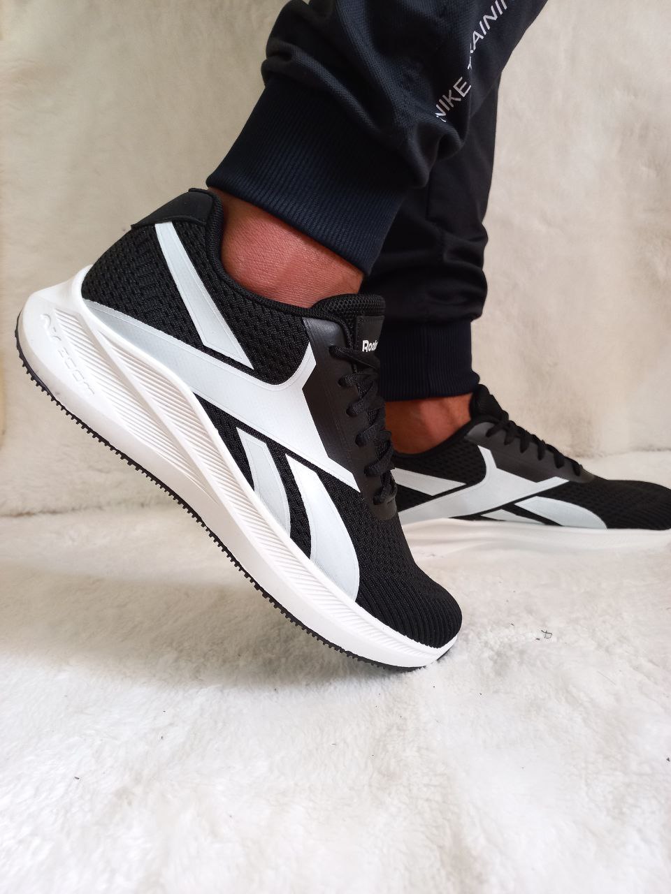 حذاء ROOBOK - الصورة 4